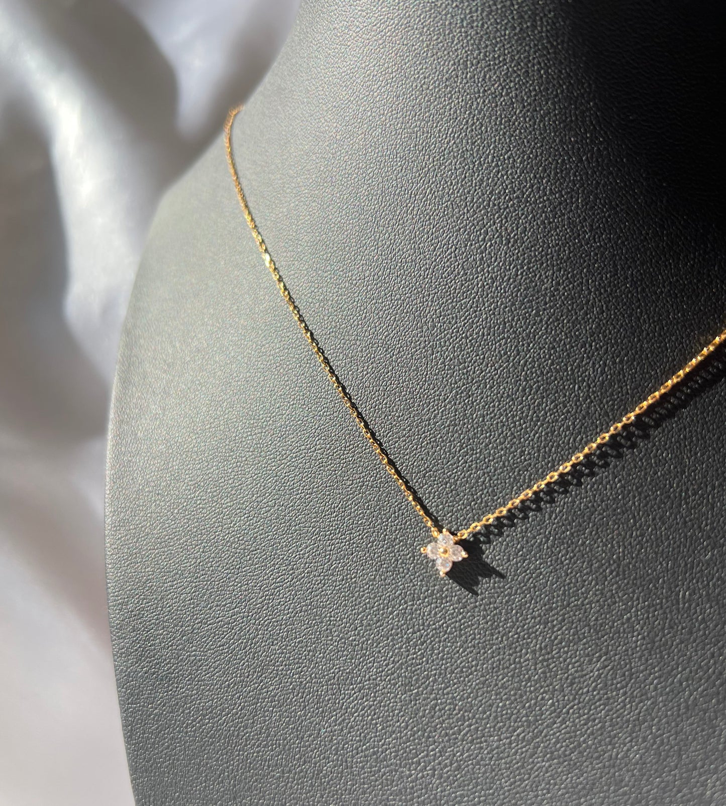 Flo Necklace