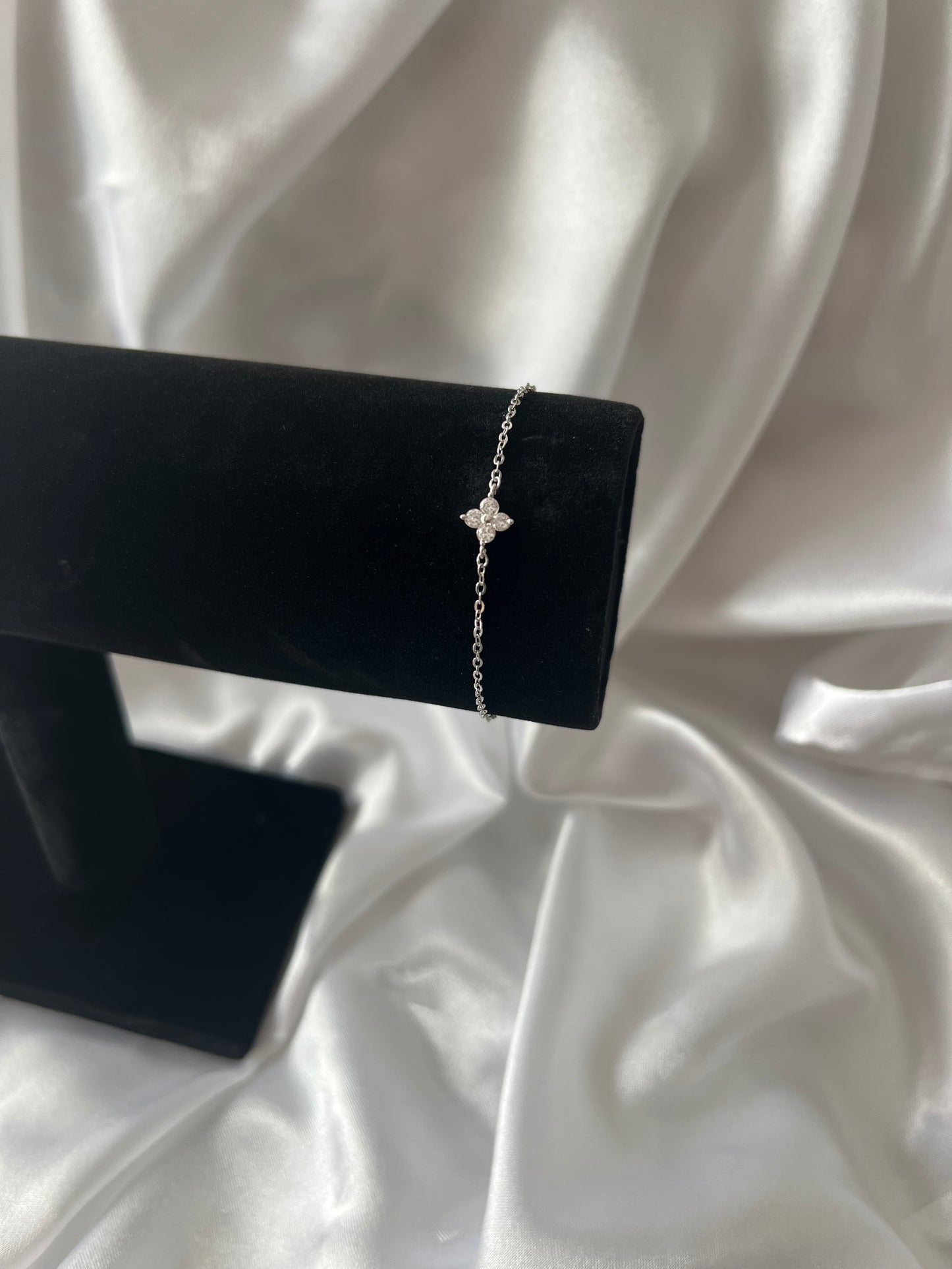 Flo bracelet