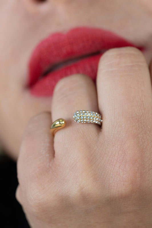 Twisted it girl cuff rings