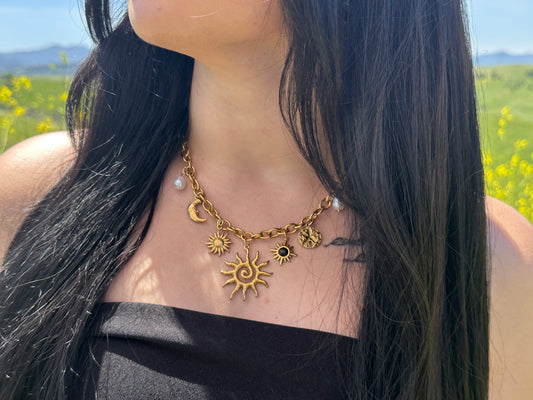 Lune d’Amour Necklace